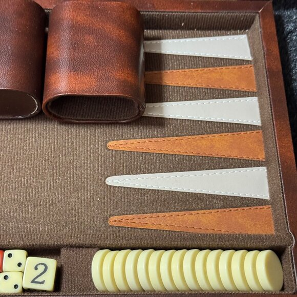 Vintage Brown Leather Backgammon Set With Board Chips & Dice In Travel Case - Picture 4 of 9